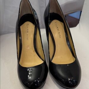 Gianni Bini Classic Black Heels